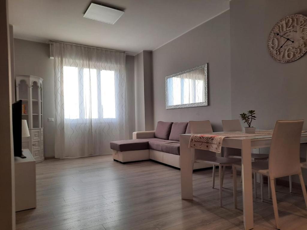 Appartement La Casa Di Penny à Monza Extérieur photo